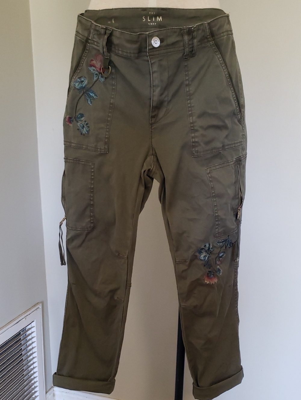 Slim Crop Olive Embroidered Pants